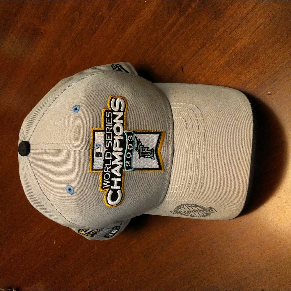 Florida Marlins 2003 World Series Champion Adjustable New Era Cap NWOT